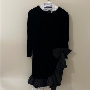Chic Black Long Sleeve Velvet Dress with Ruffle Accent and Bow